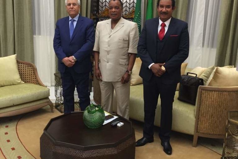 لقاء الرئيس الكونغولي ساسو انغيسو المكلّف بالملف الليبي برئيس مجلس  قبائل و مدن ليبيا و بحضور العجرودي