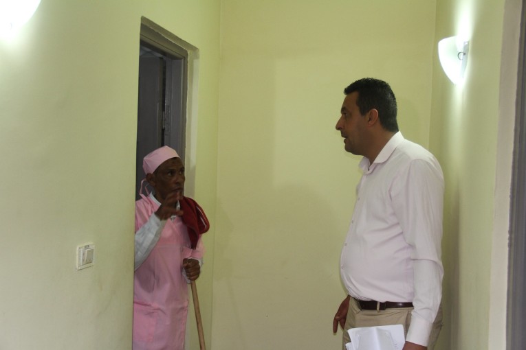 النقار لكشف الخنار: شاهد عيان يروي تفاصيل ماحدث بين الغنوشي وامير قطر في مطار قرطاج”