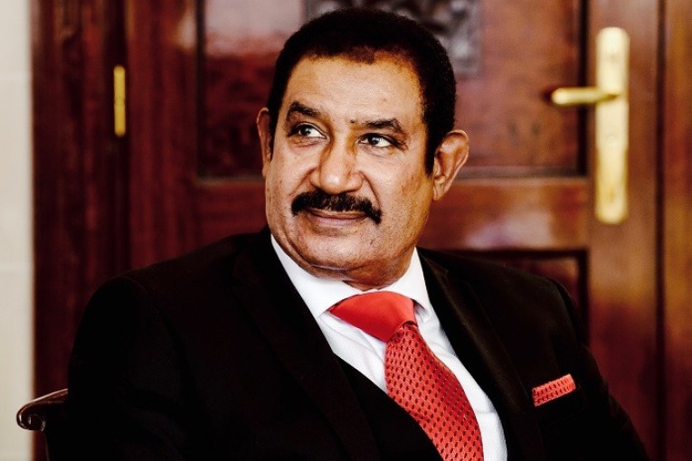 العجرودي في لقاء ” ميتريلي ” بمجمع ” رويال  اسكوت ”  تحت سامي إشراف الملكة إليزابيت 2