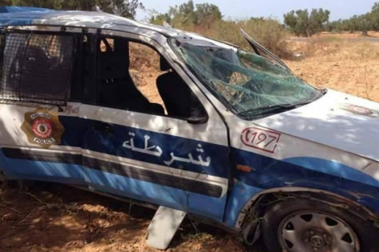 الفحص: وفاة أمنيين في إنقلاب سيارتهما