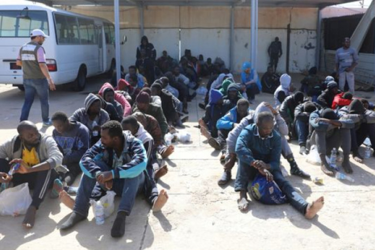 ضغوطات إيطالية على تونس لجعلها منصة إنزال وإيواء المهاجرين