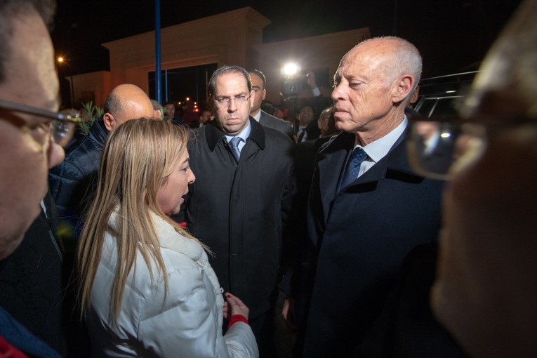 قيس سعيّد والشاهد ووزيرة الصّحة يتابعون حالات جرحى فاجعة عمدون