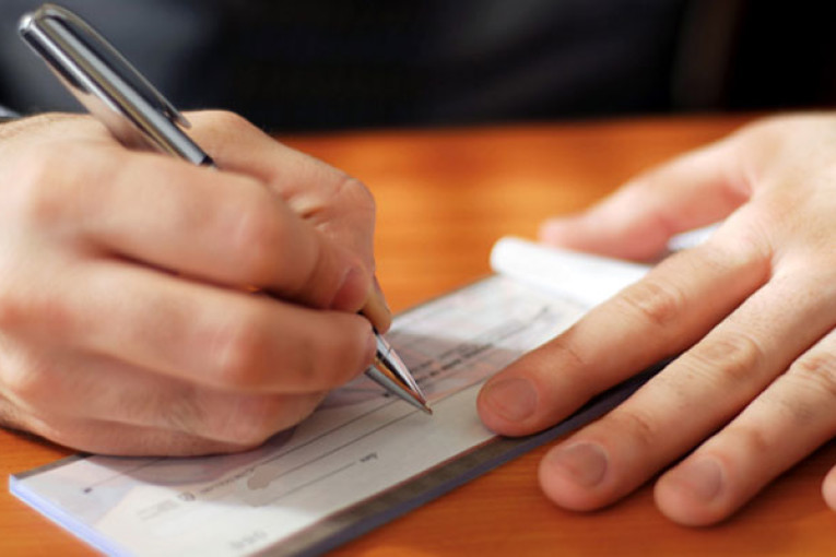 أرقام مُفزعة من المحاكم التونسية: 67 قضية شيك دُون رصيد في الساعة