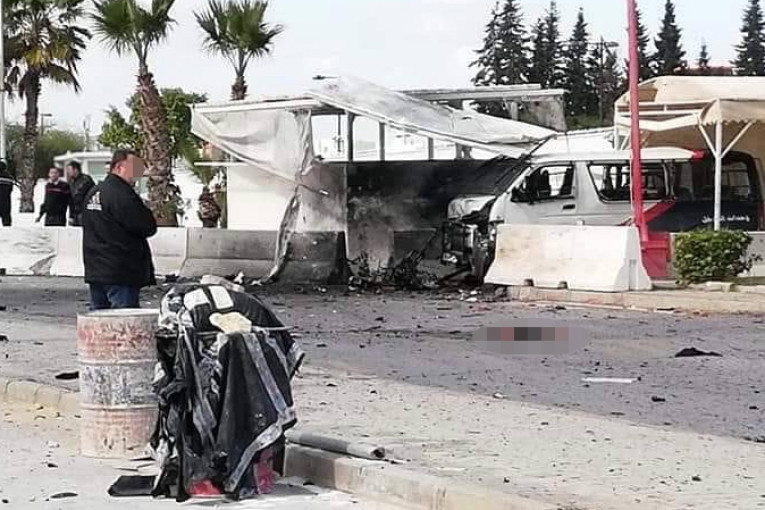 البحيرة: إرهابيان يُفجّران نفسيهما في محيط سفارة أمريكا(صور)