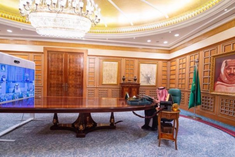 مجلس الوزراء السعودي يؤكد أهمية حماية ليبيا من التدخلات الخارجية ويدعو إلى الوقف الفوري لإطلاق النار