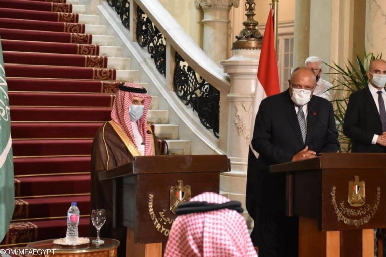 مصر والسعودية: يجب إبقاء ليبيا بعيدة عن التدخلات الخارجية