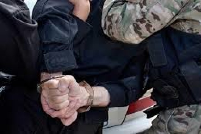 تونس : إيقاف عنصر ارهابي كان يخطط لتنفيذ عمليات ارهابية