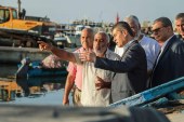 وزير الفلاحة يؤدي زيارة فجئية لموانئ الصيد البحري بولاية المنستير