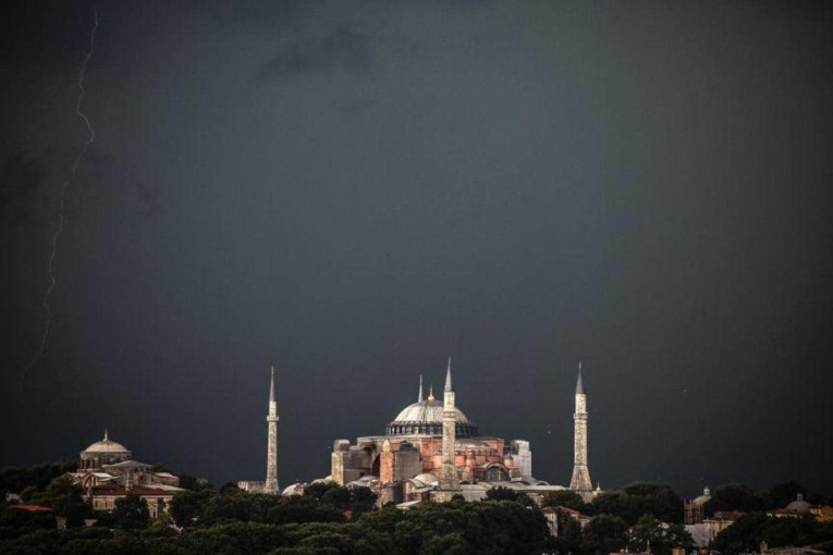 مجلس الكنائس العالمي: تحويل آيا صوفيا يثير الحزن والاستياء