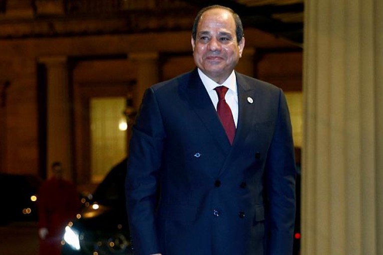 السيسي: مصر “لن تقف مكتوفة الأيدي” أمام أي تهديد للأمن المصري والليبي