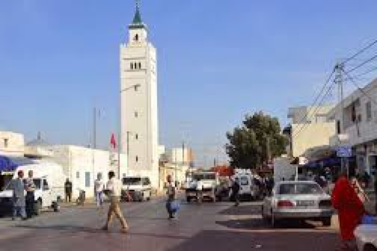 سيدي بوعلي: قرارات صارمة بعد ارتفاع الإصابات المحلية بكورونا