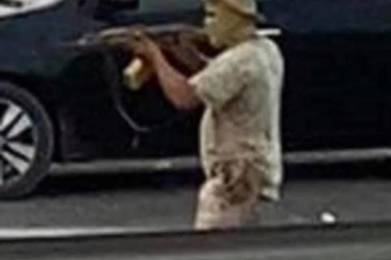 تعامل المليشيات مع المتظاهرين في ليبيا  بإطلاق النار عليهم   صور +فيديو