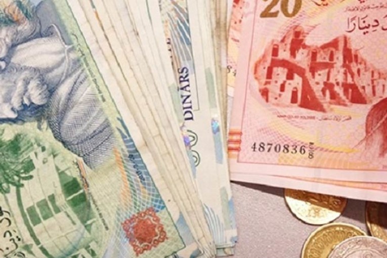 وزارة الشؤون الاجتماعية ترصد 5,5 مليون دينار من ميزانيتها لتمكين التلاميذ والطلبة من العائلات المعوزة من مجانية النقل البري