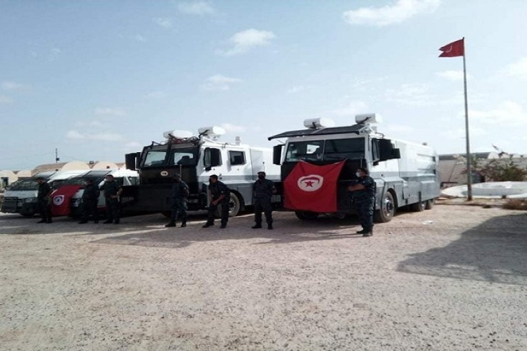 تخصيص مدرعات لتعقيم معتمديتي الحامة والحامة الغربية