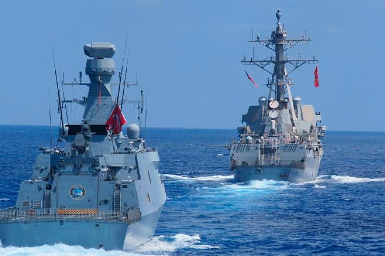 فرنسا: سلوك تركيا في المتوسط “يعد تصعيداً” يجب وقفه