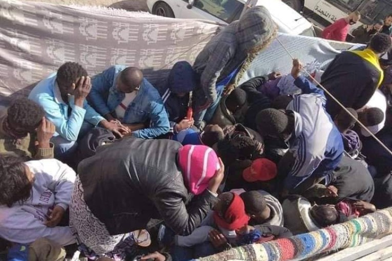 نابل : إحباط عملية لإجتياز الحدود خلسةو إلقاء القبض على 12 نفرا من جنسيات أفريقية