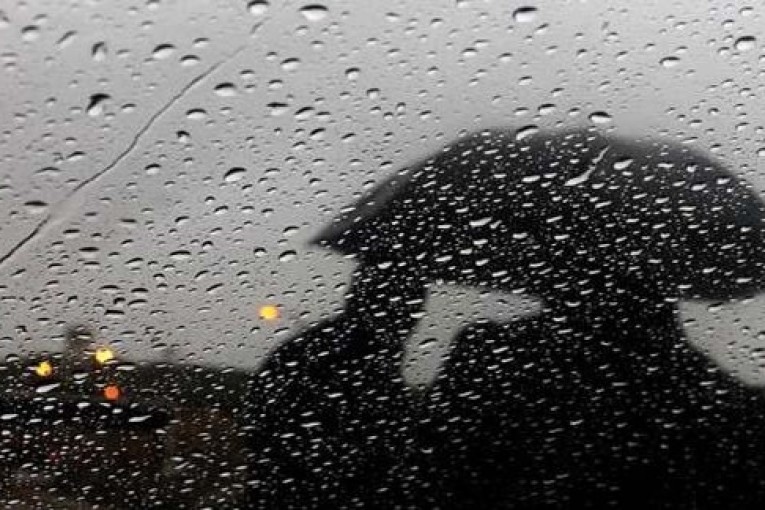 بداية غد الخميس : امطار مؤقتا رعدية واحيانا غزيرة