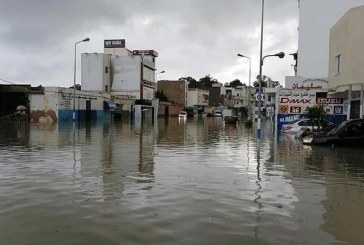 بالصور.. سوسة: اكتساح المياه للمنازل والمتاجر ونداءات استغاثة بالجملة