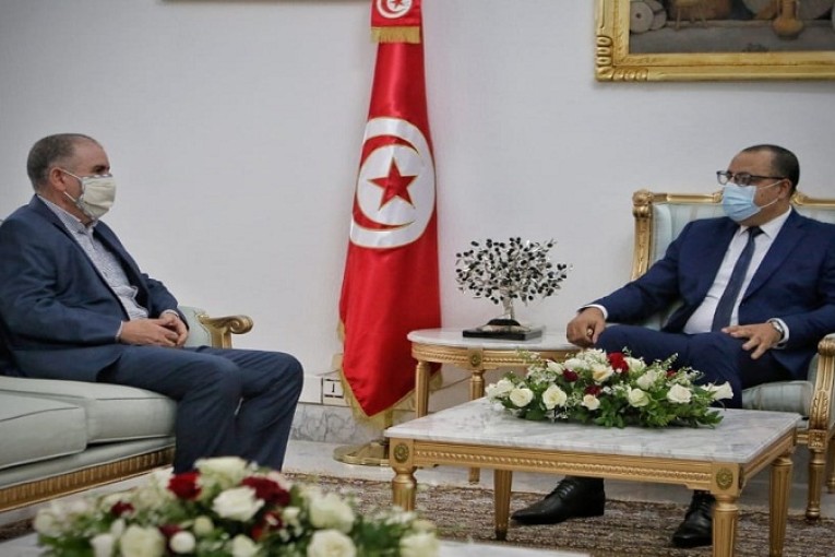 بعد لقائه بالمشيشي : الطبوبي يدعو الى “الكف عن المهاترات السياسية والمعارك والشعارات الفارغة”