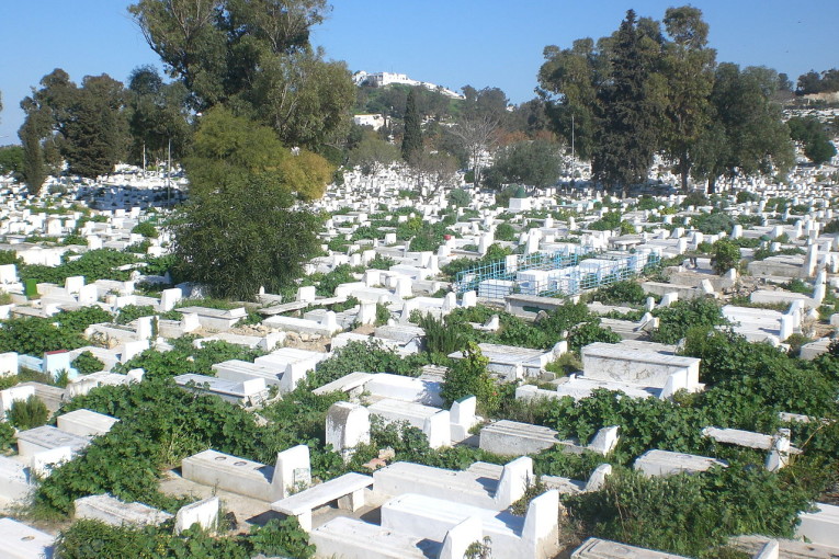 30 مقبرة بتونس الكبرى تغلق أبوابها