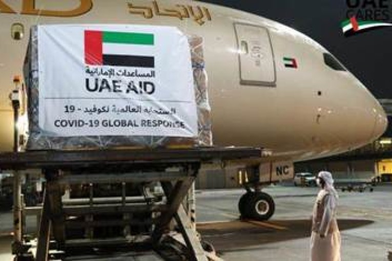 وصول طائرة إماراتية محملة بـ 18 طنا من المساعدات الطبية لفائدة تونس