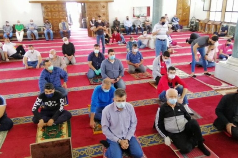 عودة الصلاة في المساجد إبتداءً من الإثنين المقبل