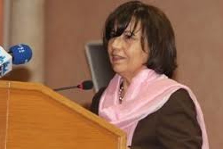 الدكتورة حبيبة بن رمضان عضوة باللجنة العلمية لمواجهة كورونا : قد نصل الى 5000 وفاة بكورونا في الـ 20 يوما القادمة