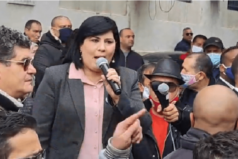 كتلة الحزب الدستوري الحر تطالب الكاتب العام للحكومة بالشروع في إجراءات حل “الإتحاد العالمي لعلماء المسلمين فرع تونس”