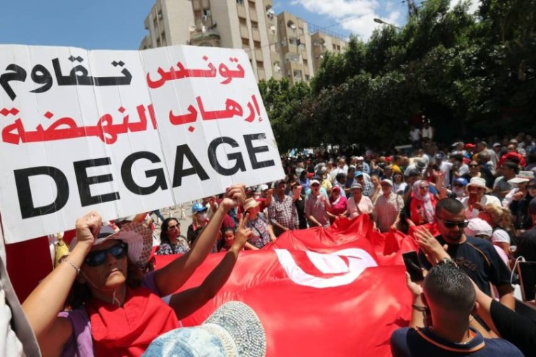 مسيرة لحزب العمال ضد منظومة الحكم وحزب النهضة