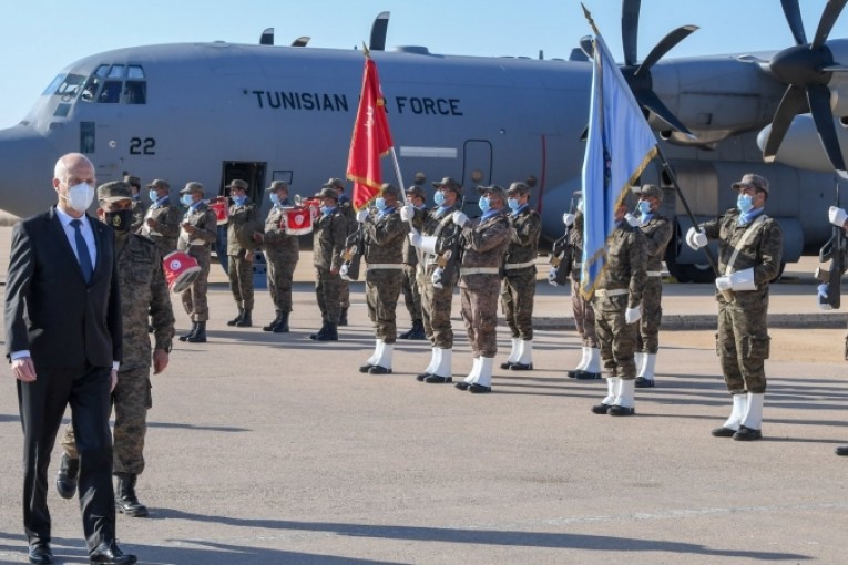 قابس : رئيس الجمهورية يعلن عن احداث مركز لمعالجة الامراض السرطانية بقابس
