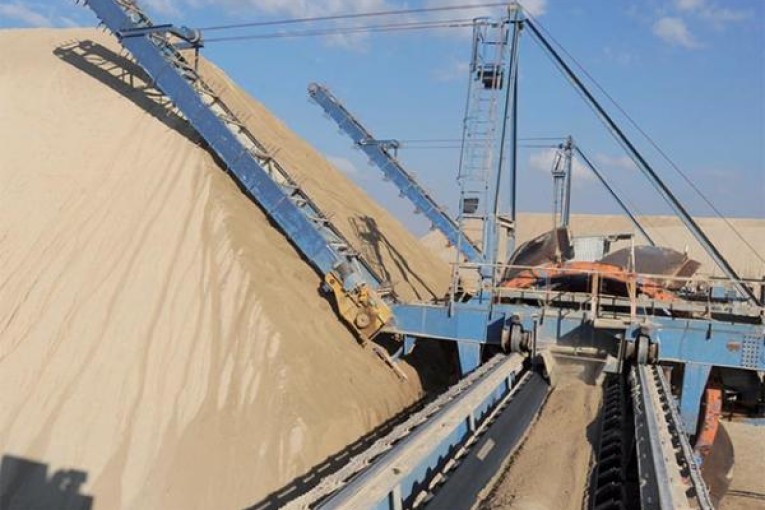 المغرب تستثمر في أكبر أسواق الفسفاط بأفريقيا