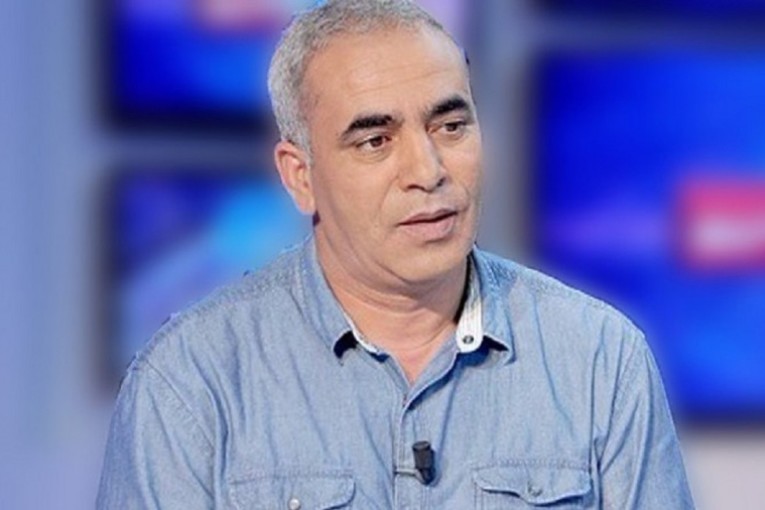 لسعد اليعقوبي:اتفاق بين وزارة التربية والنقابة لإلغاء الامتحانات التطبيقية للباكالوريا باستثناء مادة الإعلامية بالنسبة لشعبة الإعلامية