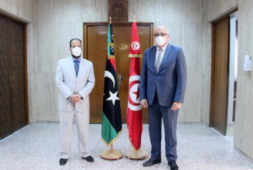 جلسة عمل مشتركة بين وزيري الصحة في تونس وليبيا لدعم التعاون بين البلدين في المجال الصحي