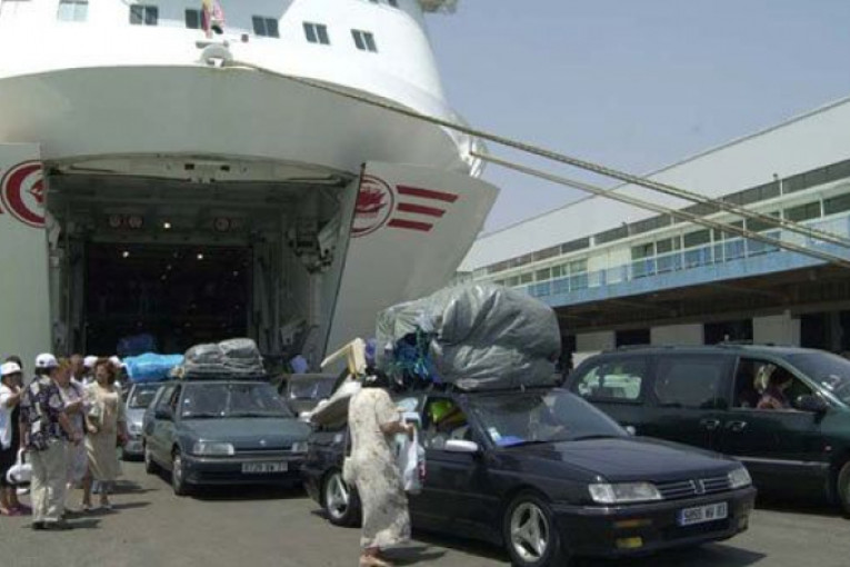 دراسة: معدل نفقات التونسيين بالخارج خلال عطلتهم بتونس 1508 دنانير