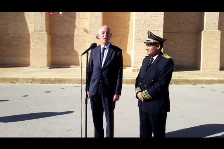 الرئيس قيس سعيّد يسدي تعلمياته بتوفيرالدعم البشري والمادي اللازم للمستشفى الميداني بالقيروان وإيفاد فرق من المختصين في الطب الحيوي