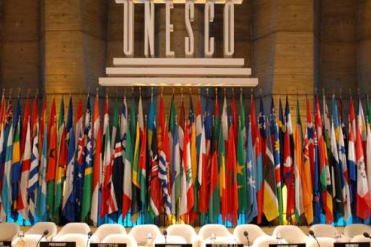 تونس تسلّم دولة بنما رئاسة مؤتمر اليونسكو لحماية التراث المغمور بالمياه وأزولاي تؤكد على تنوع الموروث الثقافي التونسي