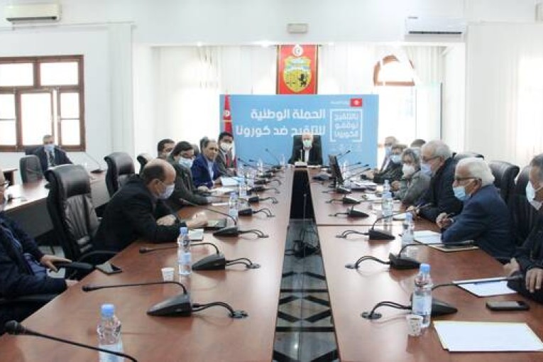 اللجنة العلمية لمجابهة فيروس كورونا توصي بتفعيل البروتوكول الصحي الخاص بقاعات الأفراح