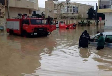 نابل: تدخل وحدات الحماية المدنية لشفط مياه الامطار بعدد من المنازل في مدينة قليبية