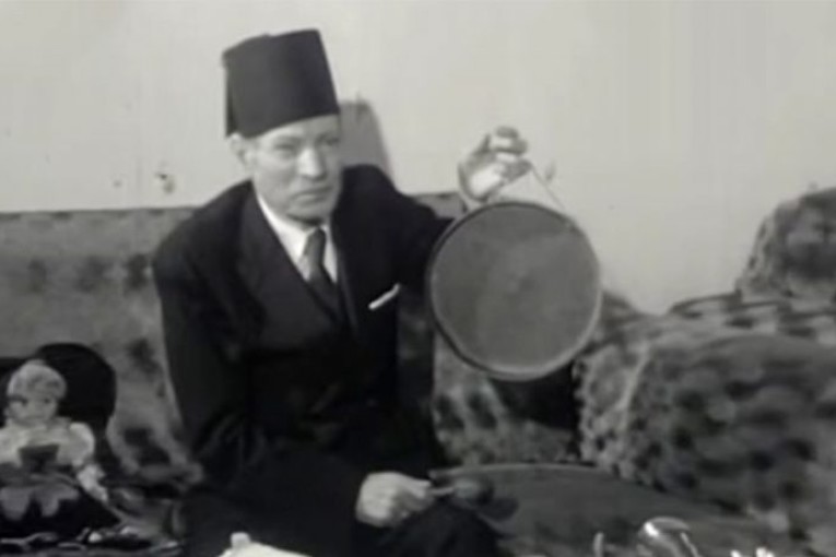 ملتقى الشارقة الدولي للراوي يكرم الحكواتي التونسي الراحل عبد العزيز العروي