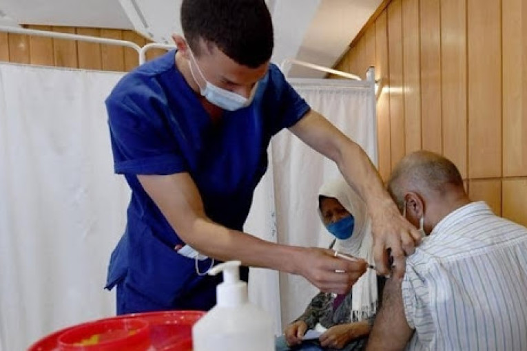 اليوم الرابع للتلقيح المكثف ضد كورونا يمكن من تطعيم نحو 270 ألف شخص الى حدود الساعة الواحدة بعد الظهر