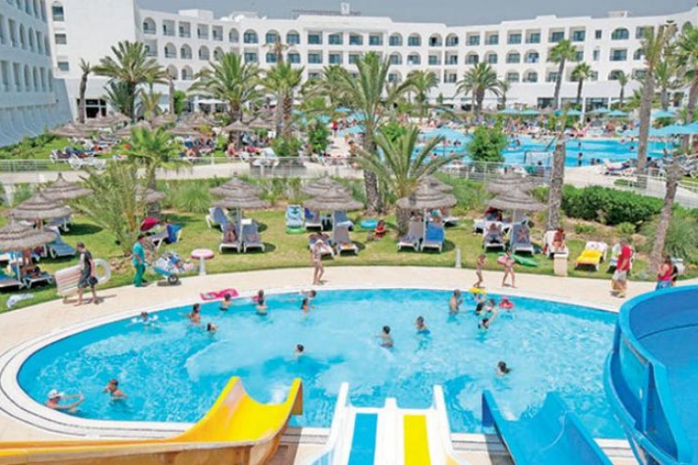 نابل: تحسن ب14،6 بالمائة في عدد الوافدين على المنطقة السياحية ياسمين الحمامات خلال الشهرين الفارطين