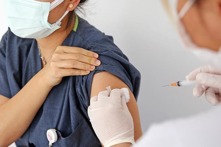 تخلف ثلثي المدعوين عن تلقي اللقاح المضاد لكوفيد-19 يوم 16 سبتمبر الجاري