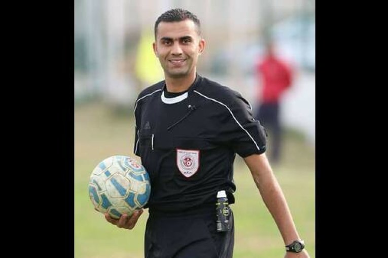 نضال اللطيف حكما للمباراة المؤهلة لدورة الباراج بين الترجي الجرجيسي و مستقبل قابس