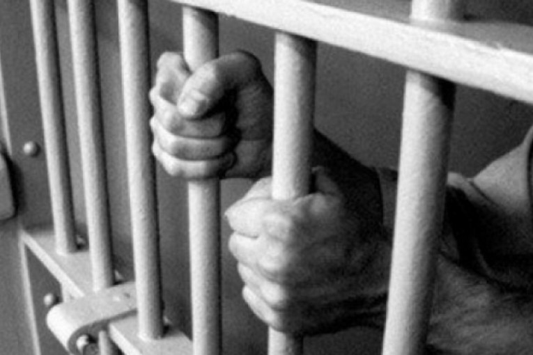 تطاوين: النيابة العمومية تصدر بطاقة ايداع بالسجن في حق رئيس مركز شرطة من أجل التحيّل