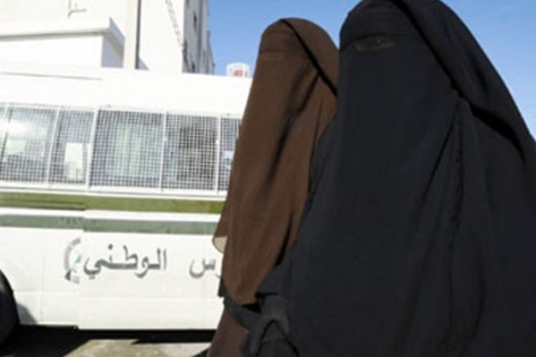 الكشف عن خليّة إرهابيّة نسائيّة تستقطب النساء لفائدة تنظيم داعش الإرهابي