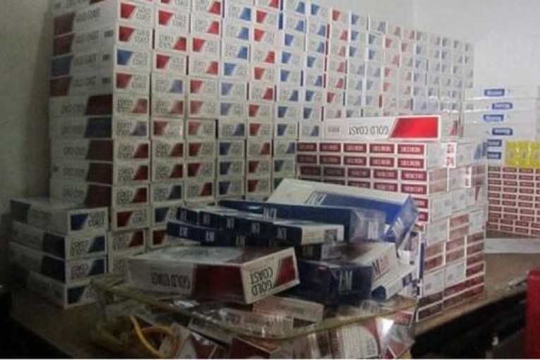 قبلي: حجز 36 ألف علبة سجائر مهربة بمنطقة قصرغيلان جنوبي مدينة دوز