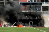 اندلاع حريق في الملعب قبل مباراة أندورا وإنقلترا في تصفيات كأس العالم