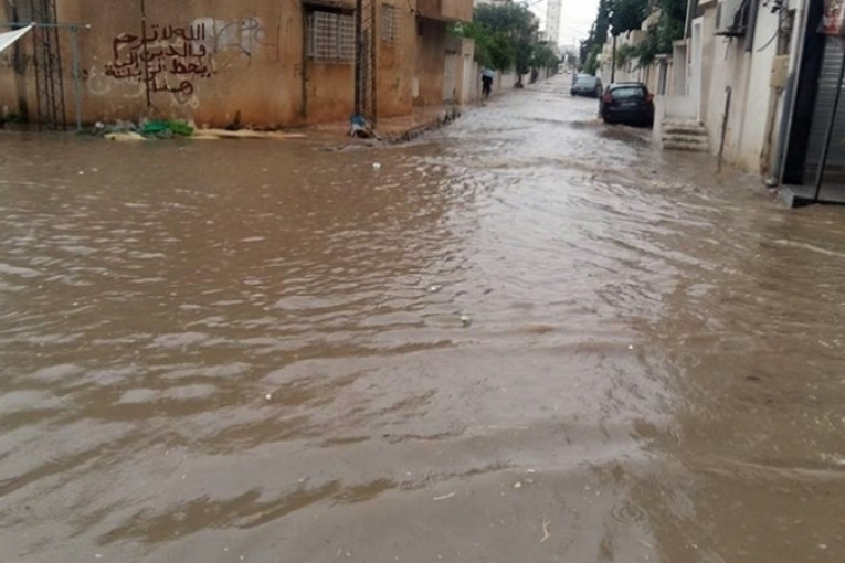 تقلبات مناخية .. انتشال جثتي مواطنين وإنقاذ أربعة آخرين حاصرتهم المياه امس الأحد