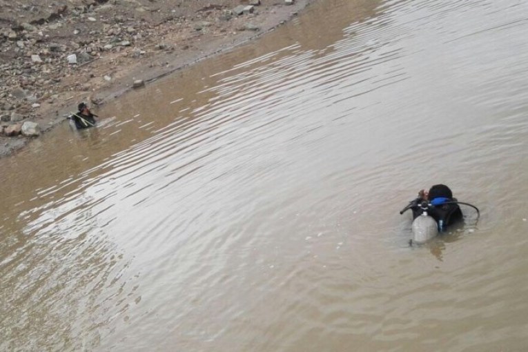 القصرين : العثور على جثة الهالك الثاني الذي جرفته مياه سيلان وادي العيون الحمر بتالة