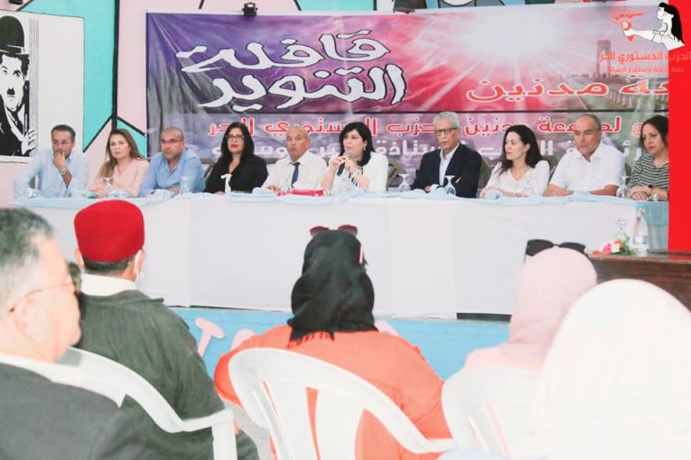 عبير موسي تؤكد بقبلي ان الضبابية التي تعيشها البلاد اليوم مردها تاخر رئيس الجمهورية في القيام باجراءات ملموسة على المستويين السياسي والاقتصادي